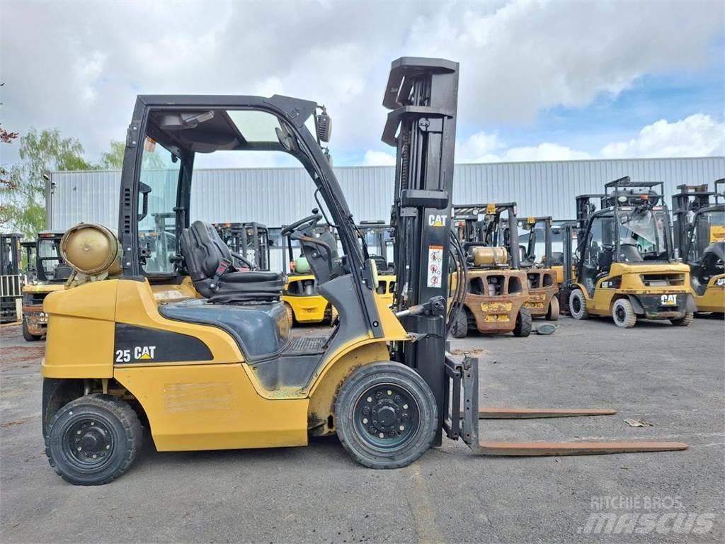CAT GP25N 其他叉车