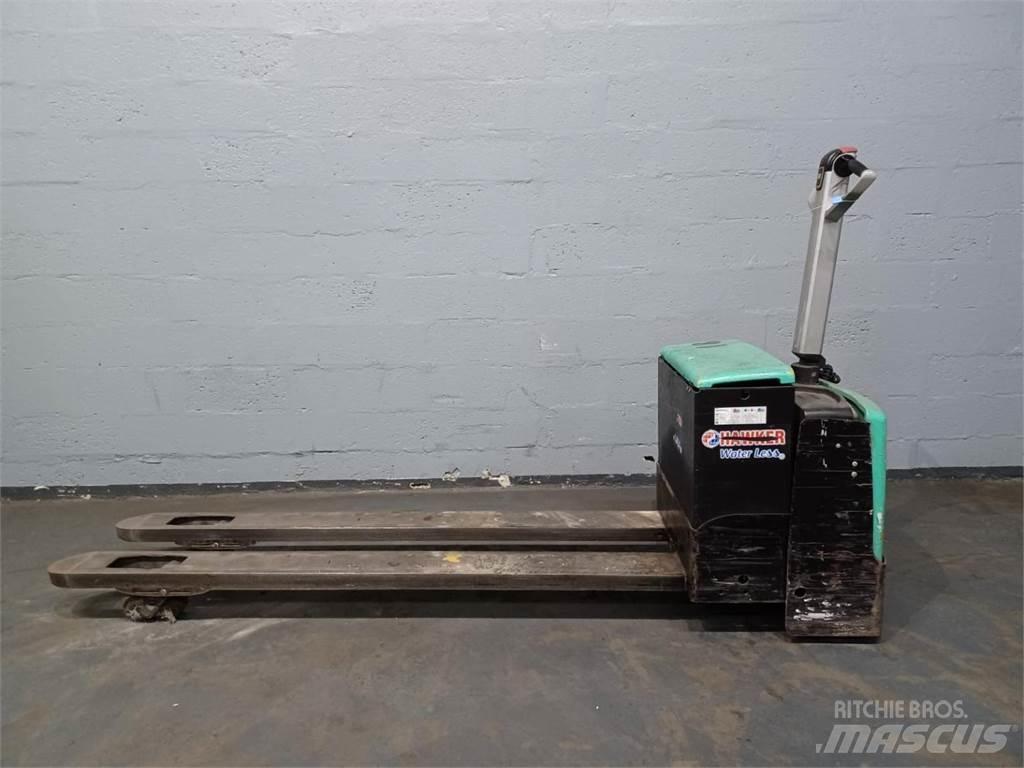 CAT NPP20M 手推堆垛车