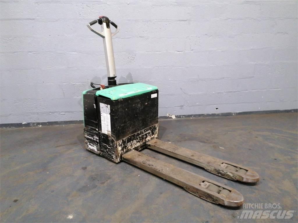 CAT NPP20M 手推堆垛车