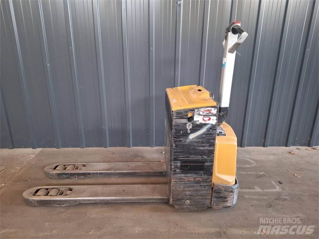 CAT NPP20N2 手推堆垛车