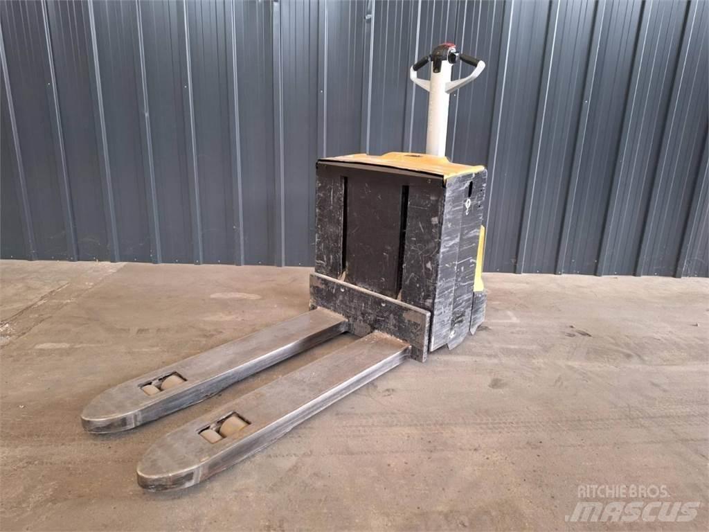 CAT NPP20N2E 手推堆垛车