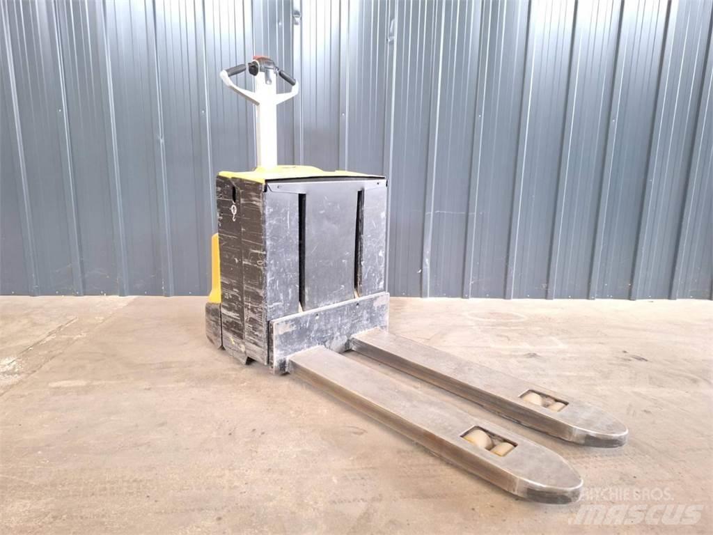 CAT NPP20N2E 手推堆垛车