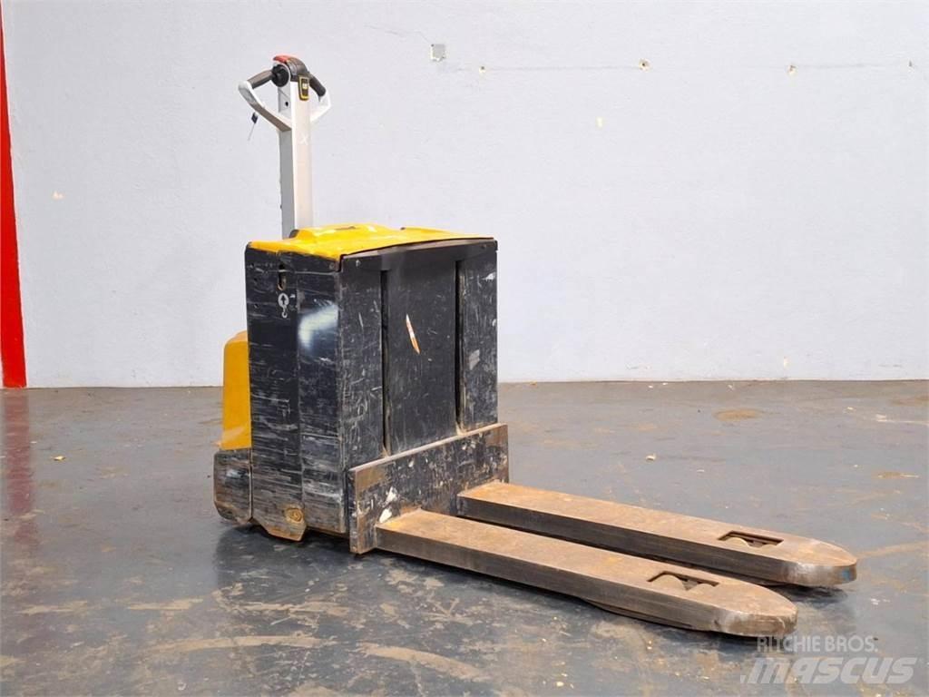 CAT NPP20N2E 手推堆垛车