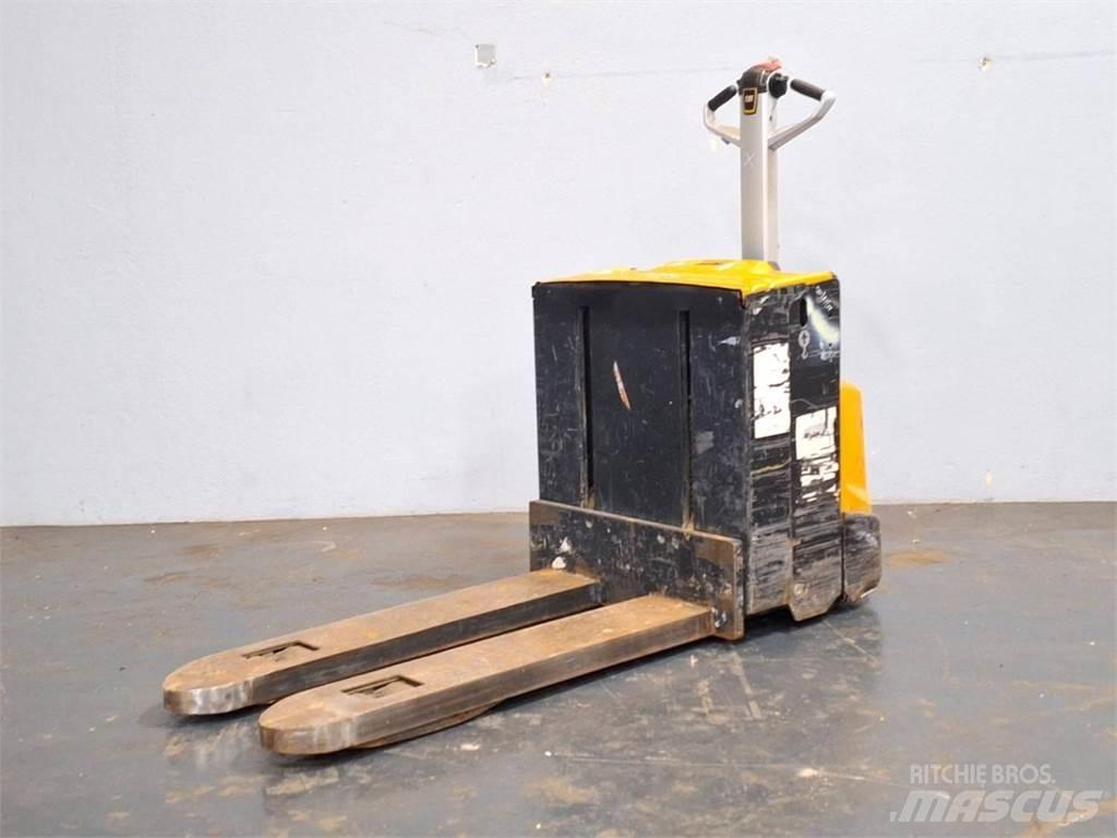 CAT NPP20N2E 手推堆垛车