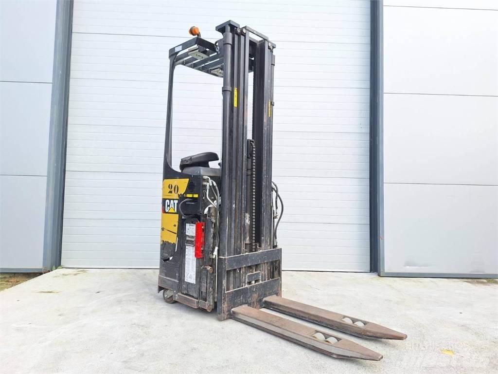 CAT NSR16N 行走式堆垛机