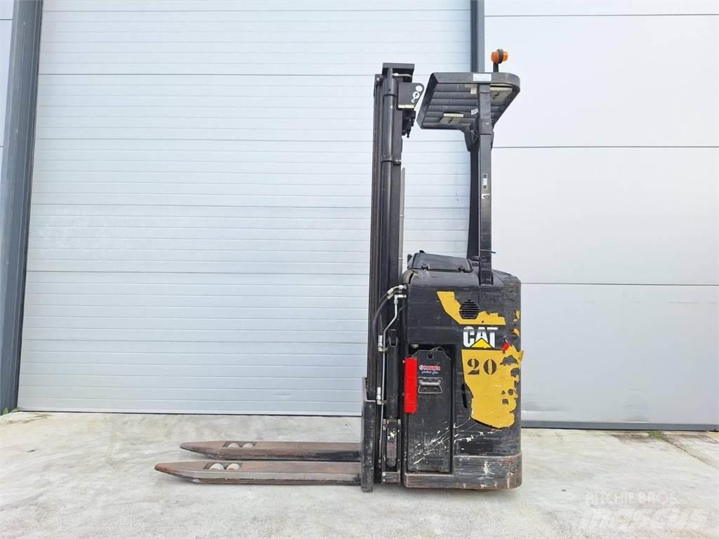 CAT NSR16N 行走式堆垛机