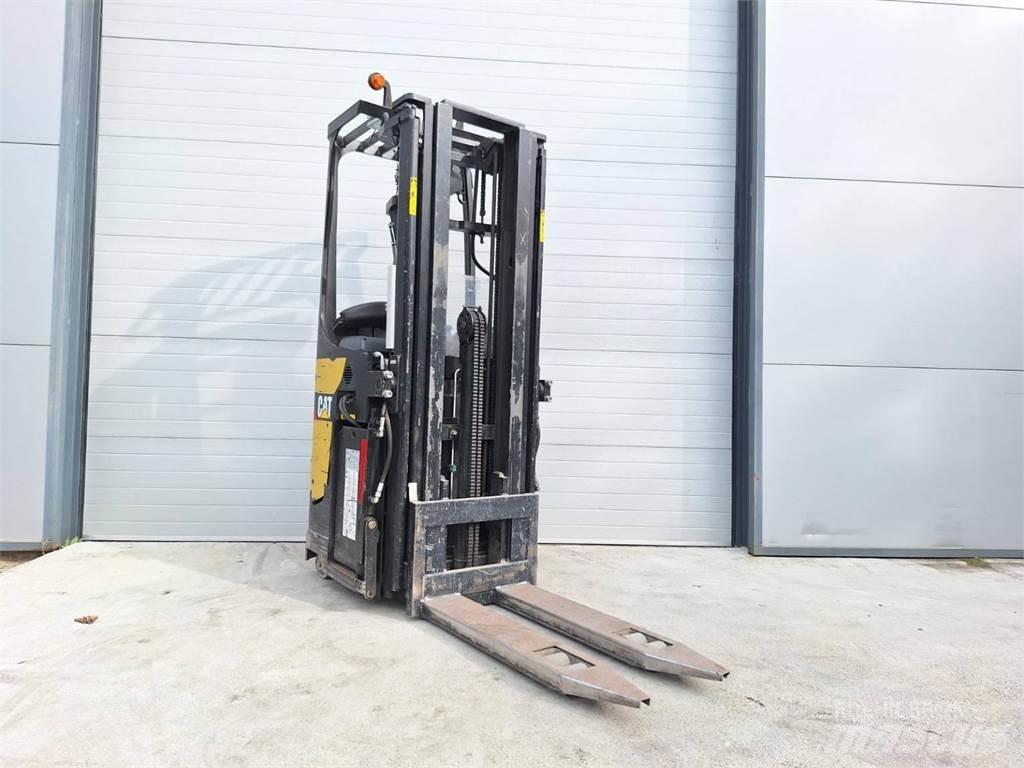 CAT NSR20N 行走式堆垛机