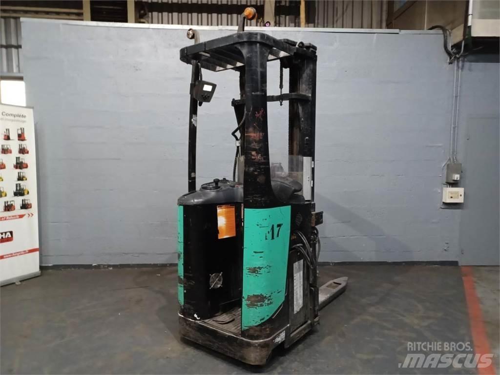 CAT NSR20N 行走式堆垛机