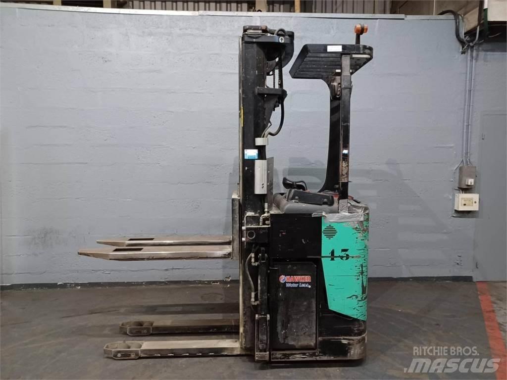 CAT NSR20N 行走式堆垛机