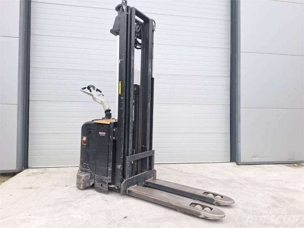 CAT NSV16Ni 手推堆垛车