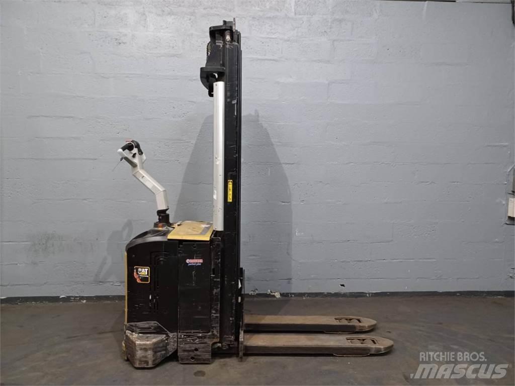 CAT NSV16Ni 手推堆垛车