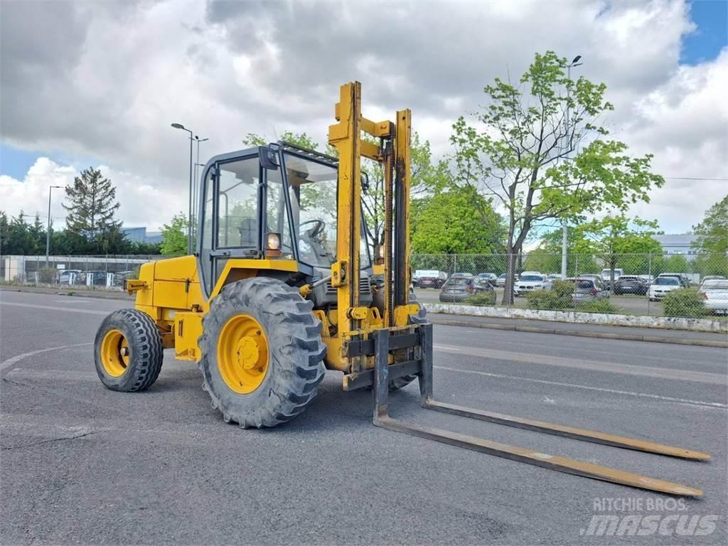JCB 930-2 越野叉车|叉装车