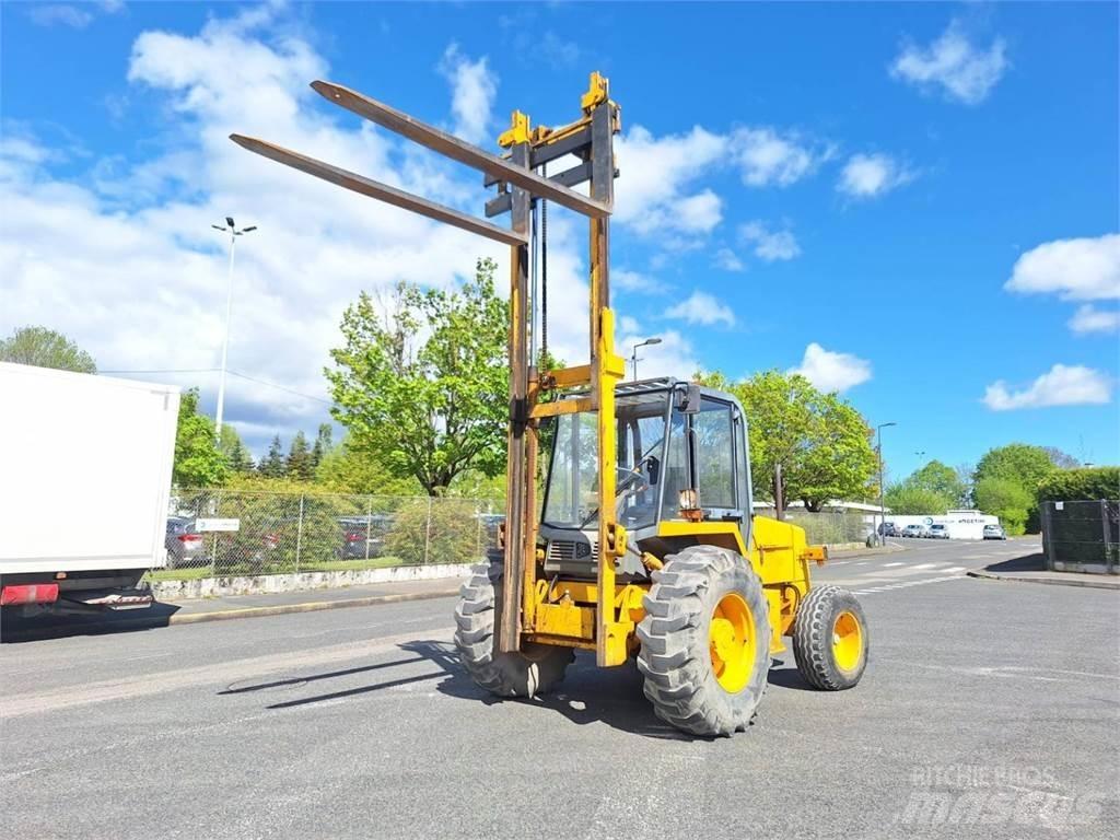 JCB 930-2 越野叉车|叉装车