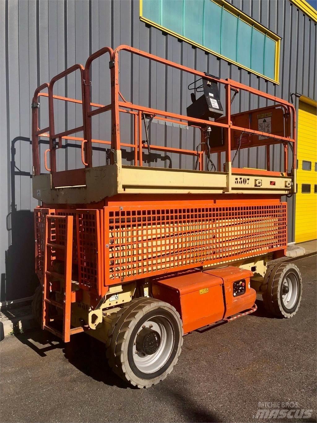 JLG 3369 LE 剪叉式升降机