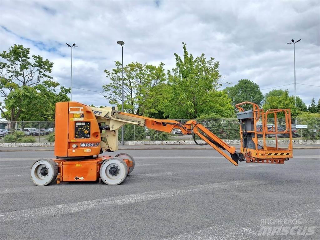 JLG E300AJP 其他升降机和高空作业平台