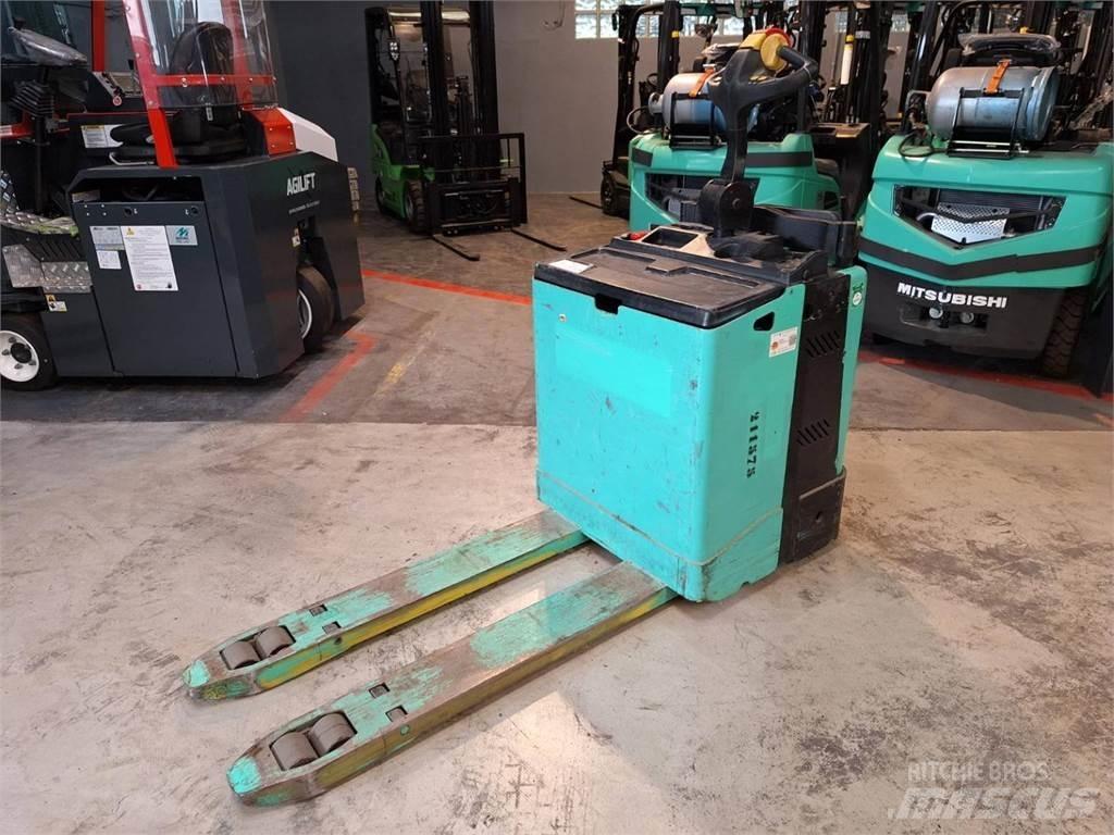 Yale MP20X 手推堆垛车