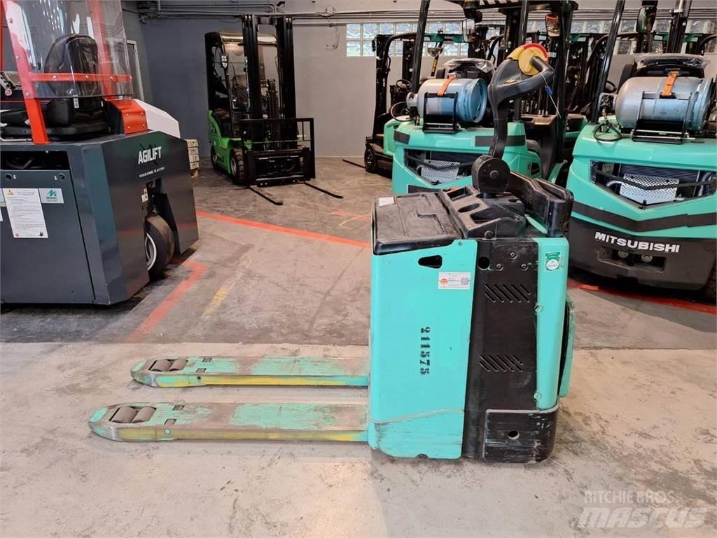 Yale MP20X 手推堆垛车