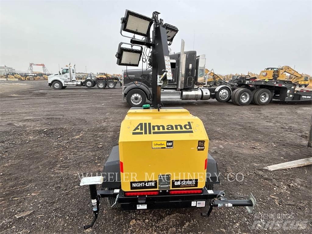 Allmand LT NGR LED 拖车式灯塔