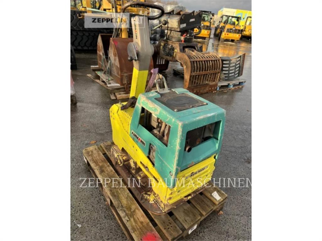 Ammann AVH5020 平板夯