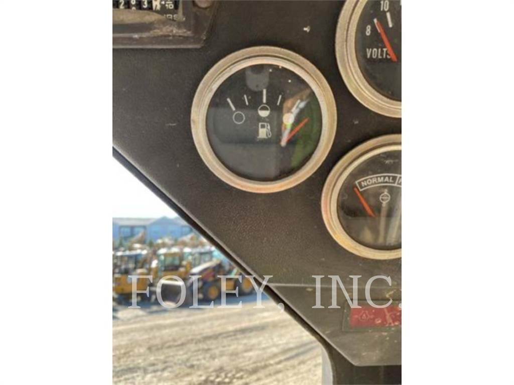 Bobcat 743B 滑移装载机
