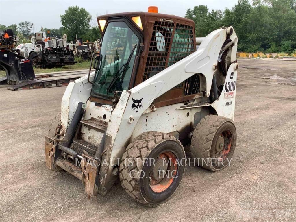 Bobcat A300 滑移装载机