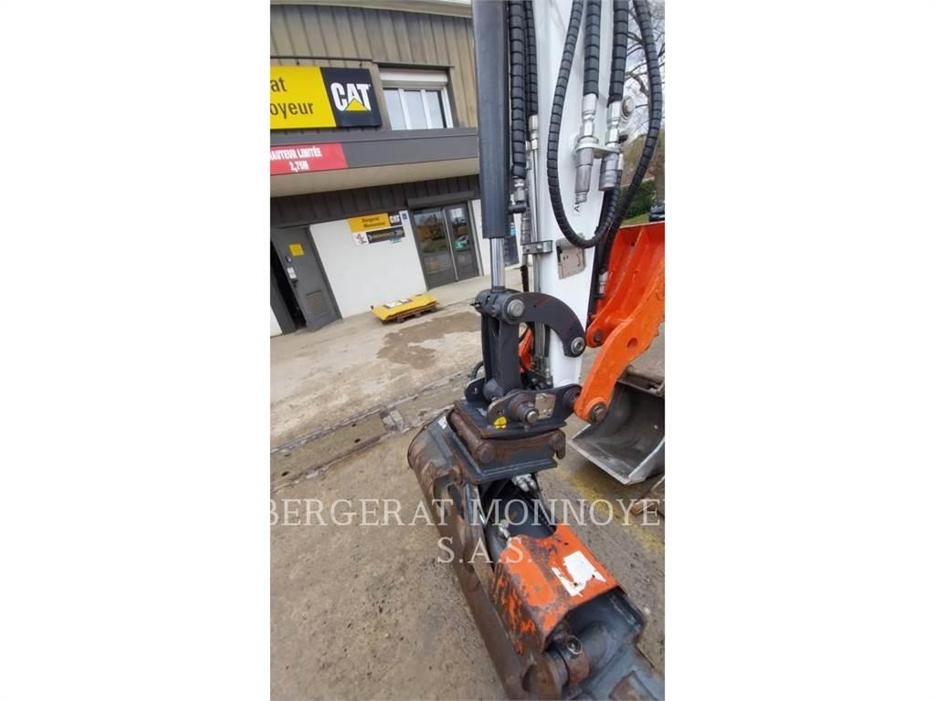 Bobcat E27 履带挖掘机
