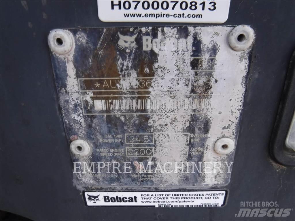 Bobcat E35I 履带挖掘机
