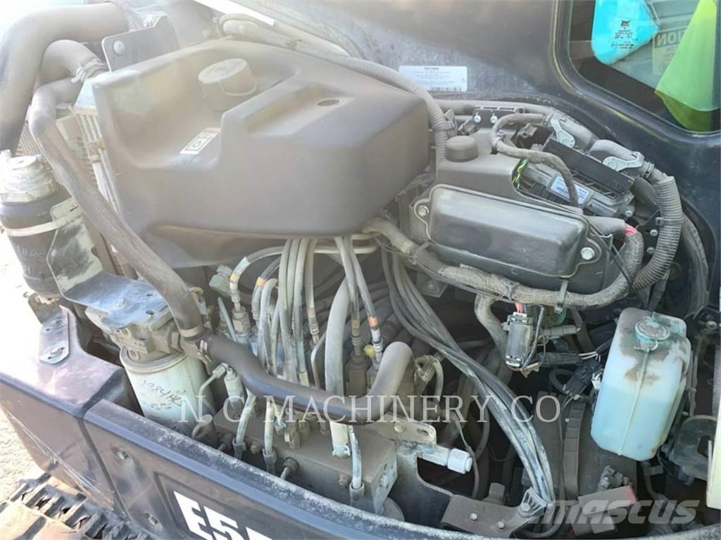 Bobcat E55 履带挖掘机