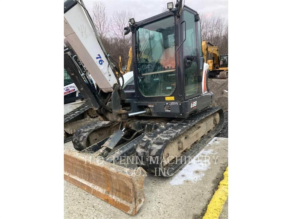 Bobcat E88 履带挖掘机