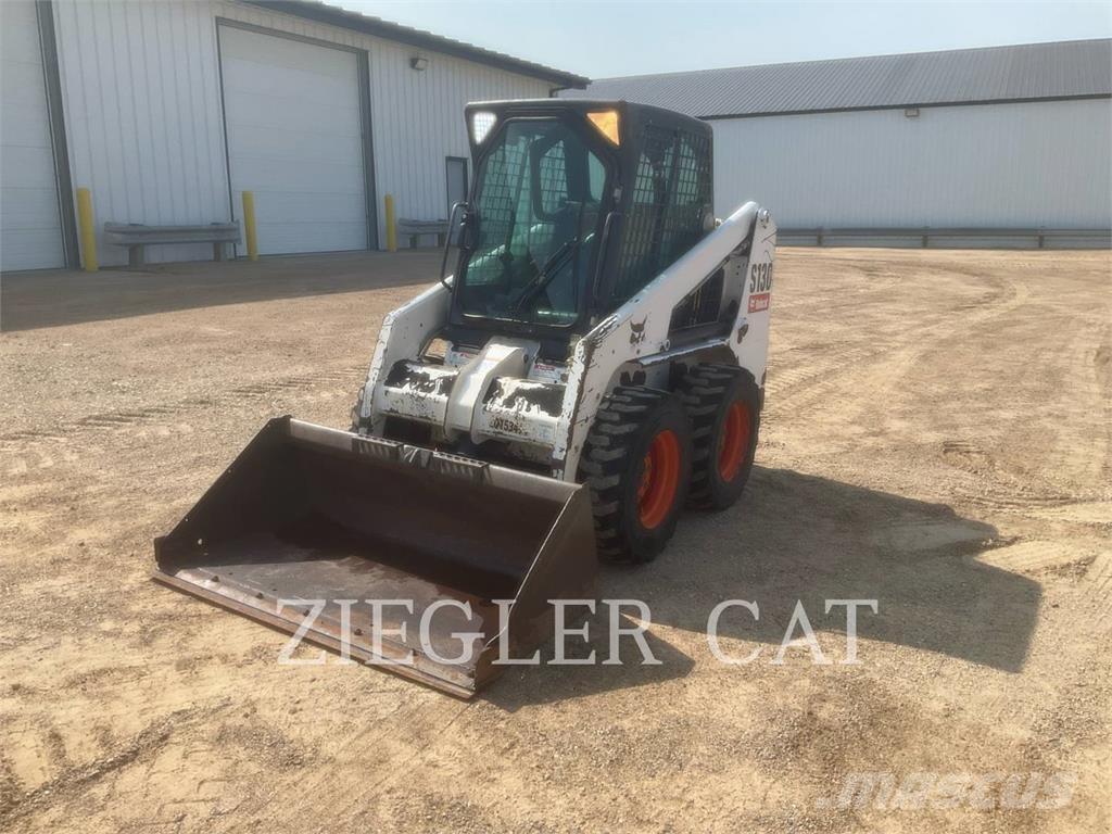 Bobcat S130 滑移装载机