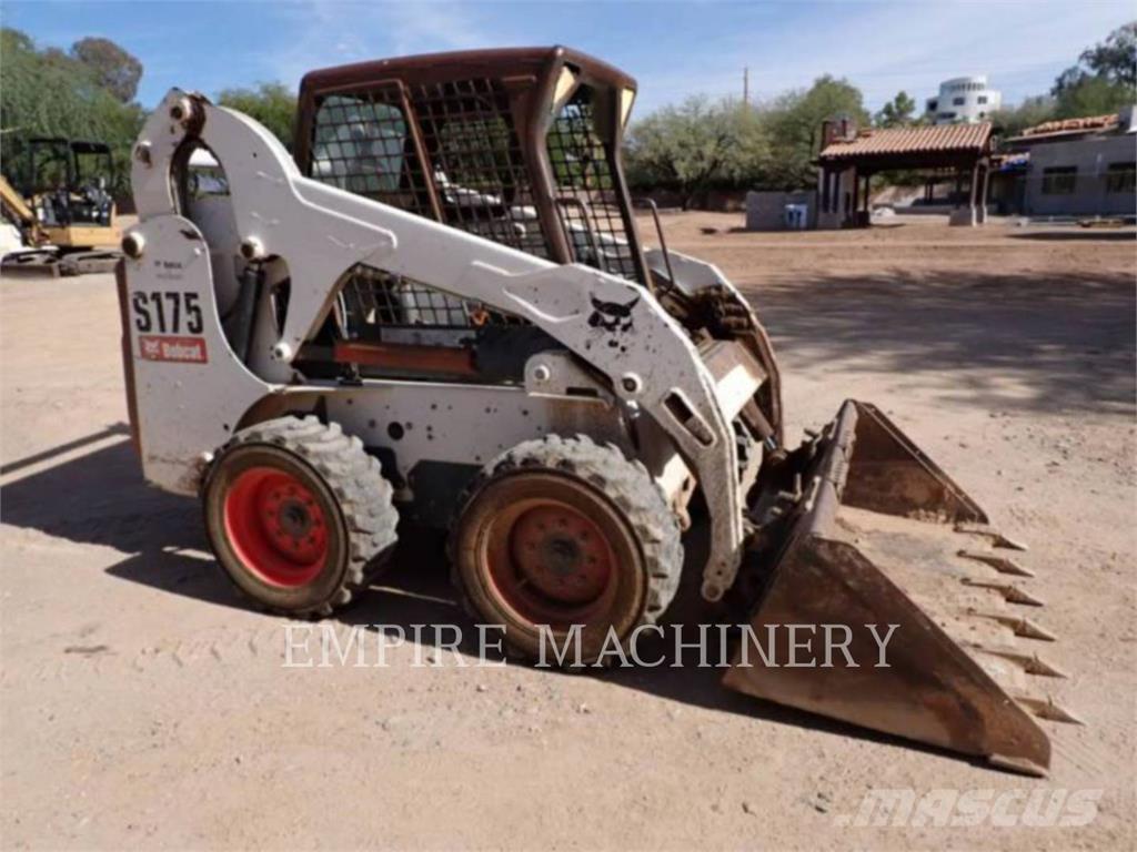 Bobcat S175 滑移装载机