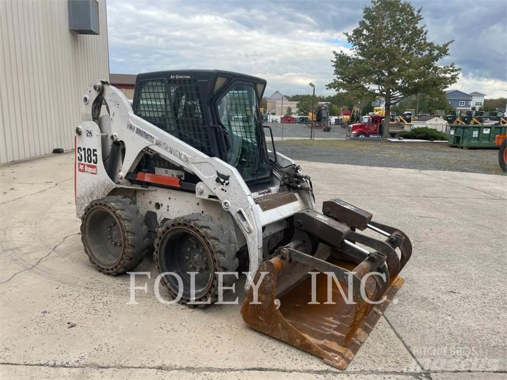 Bobcat S185 滑移装载机