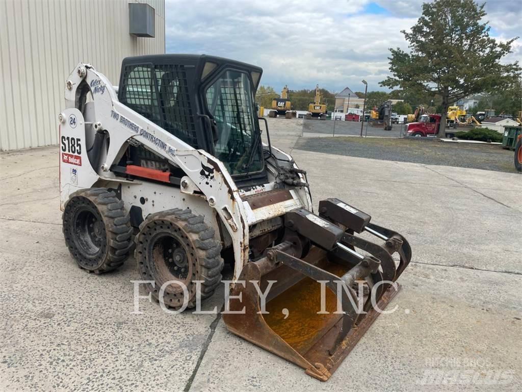 Bobcat S185 滑移装载机
