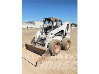 Bobcat S330 滑移装载机
