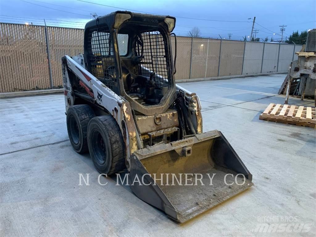 Bobcat S450 滑移装载机
