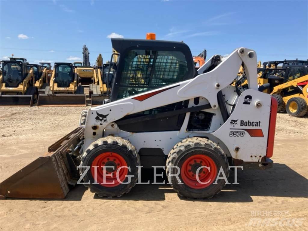 Bobcat S570 滑移装载机