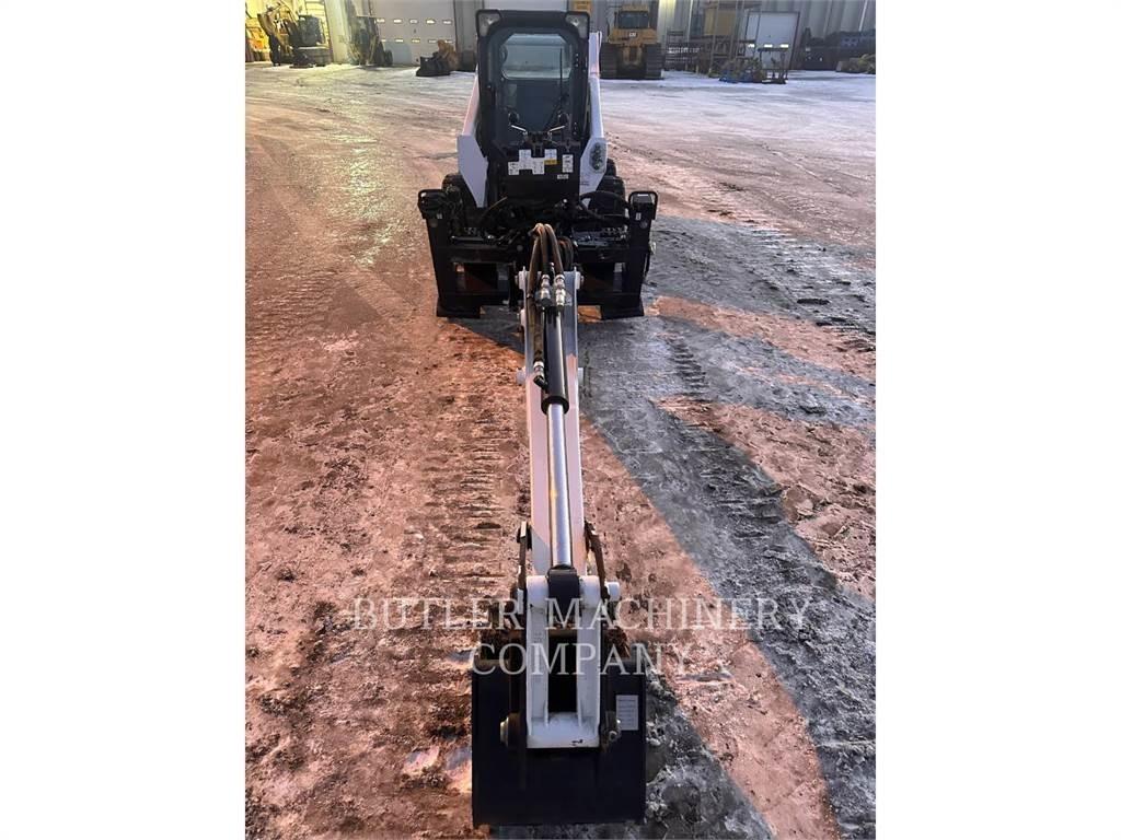 Bobcat S590 滑移装载机