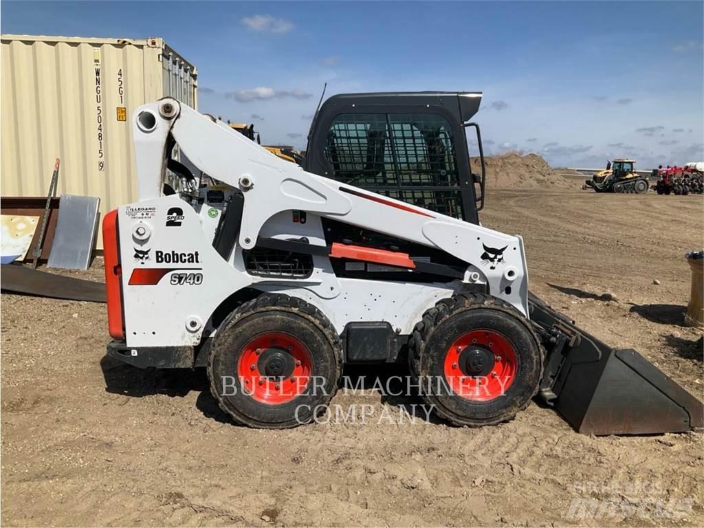 Bobcat S740 滑移装载机