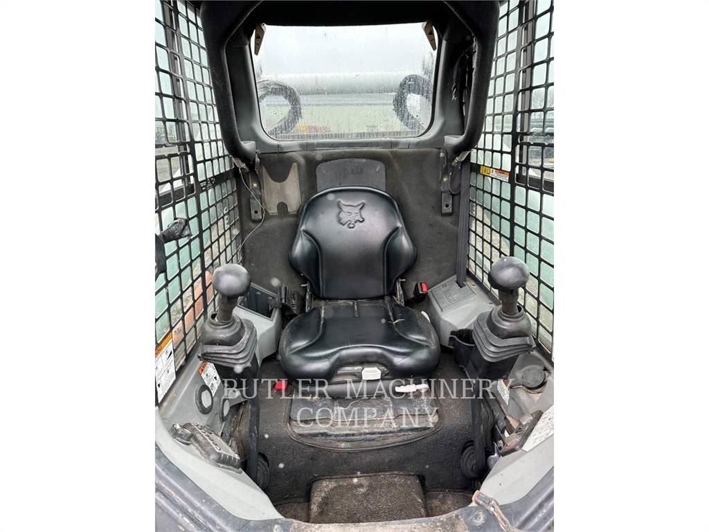 Bobcat S750 滑移装载机