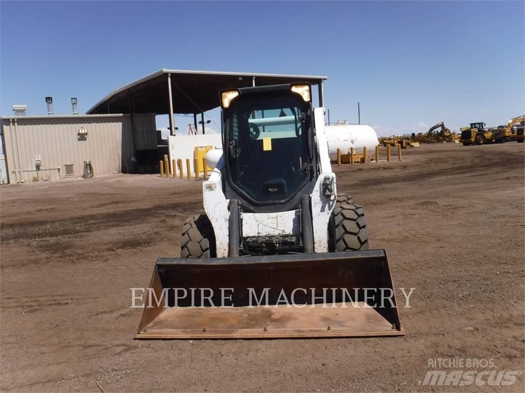 Bobcat S750 滑移装载机
