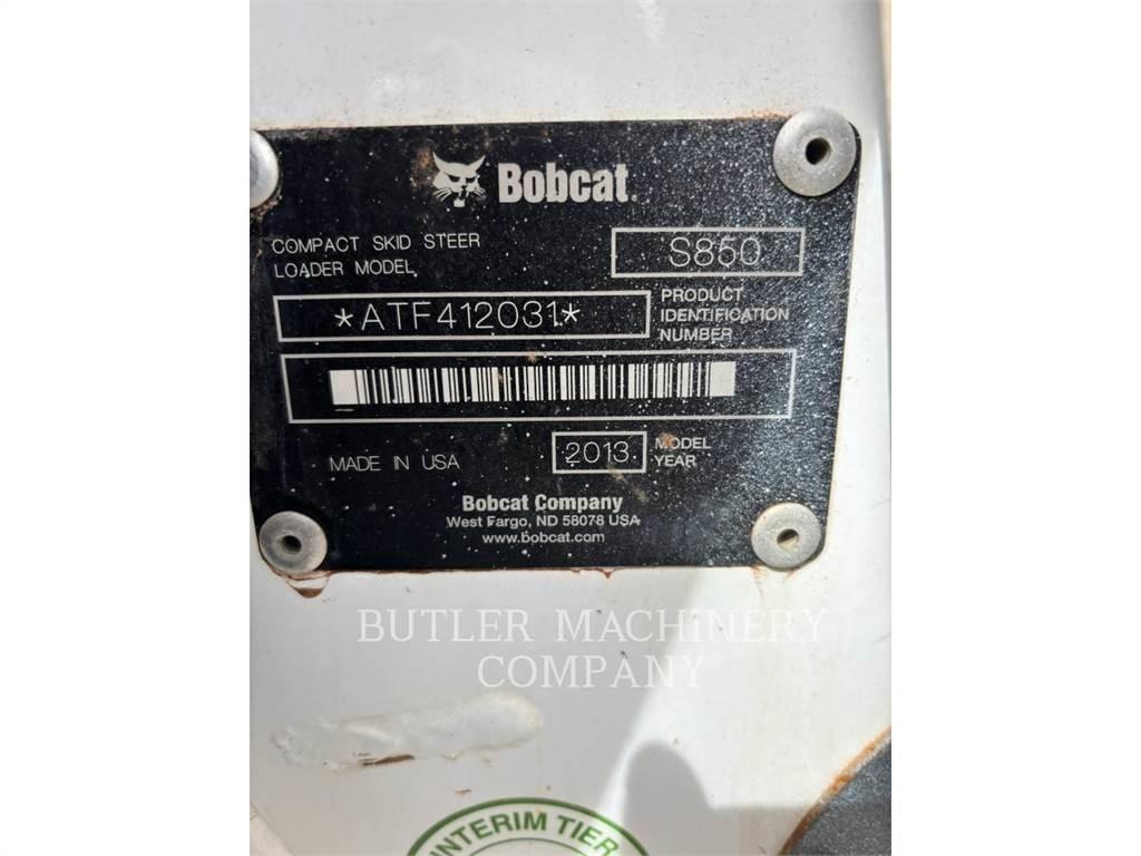 Bobcat S850 滑移装载机
