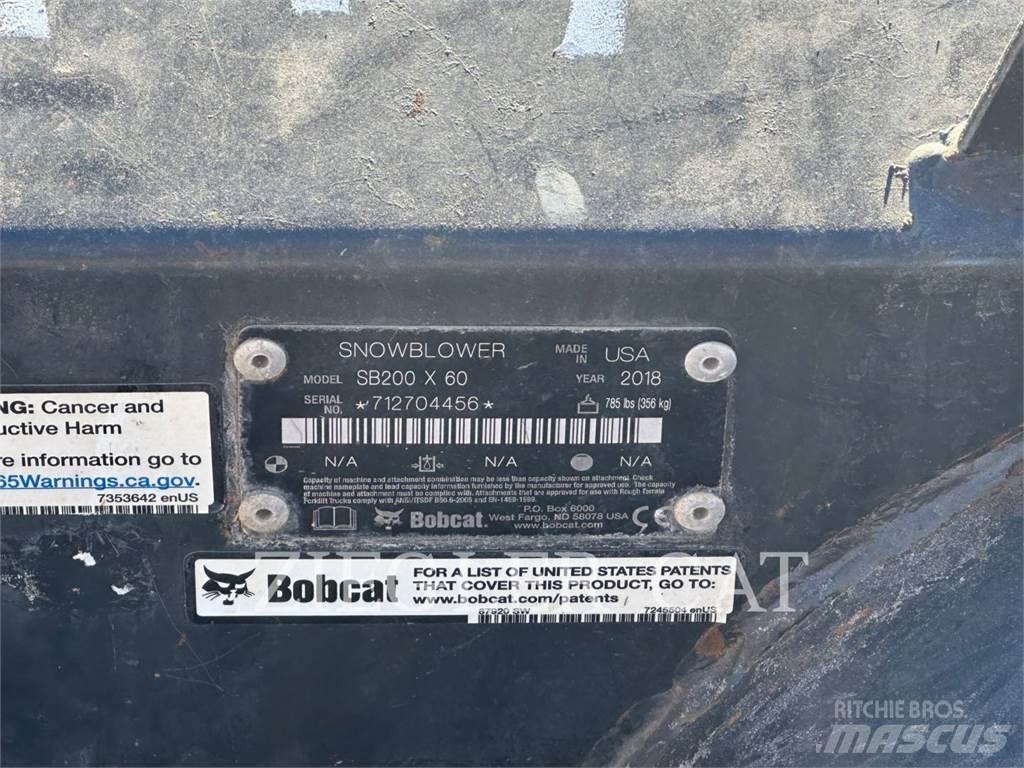 Bobcat SB200 滑移装载机