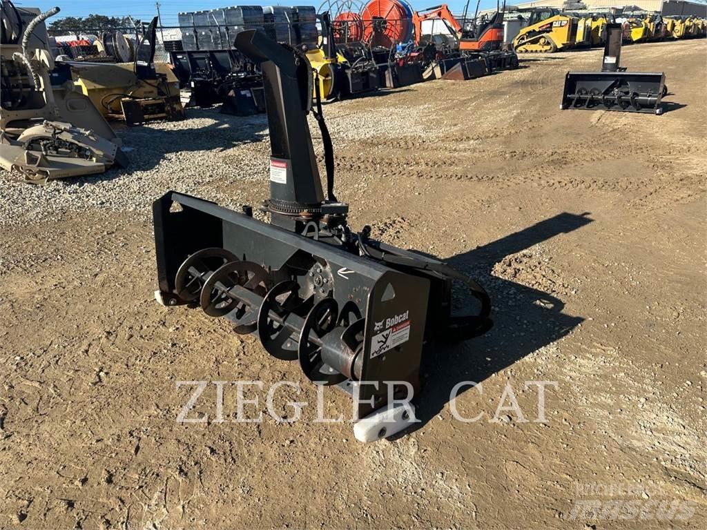 Bobcat SB200 滑移装载机