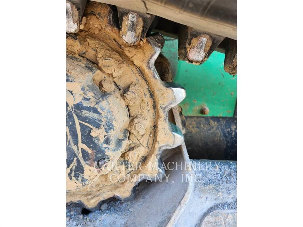 Bobcat T550 滑移装载机