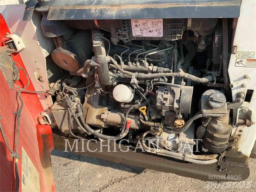 Bobcat T595 滑移装载机