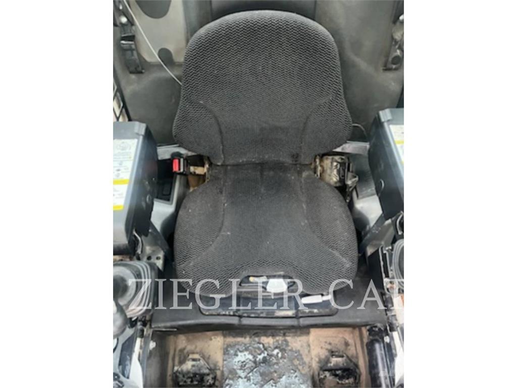 Bobcat T770 履带式装载机