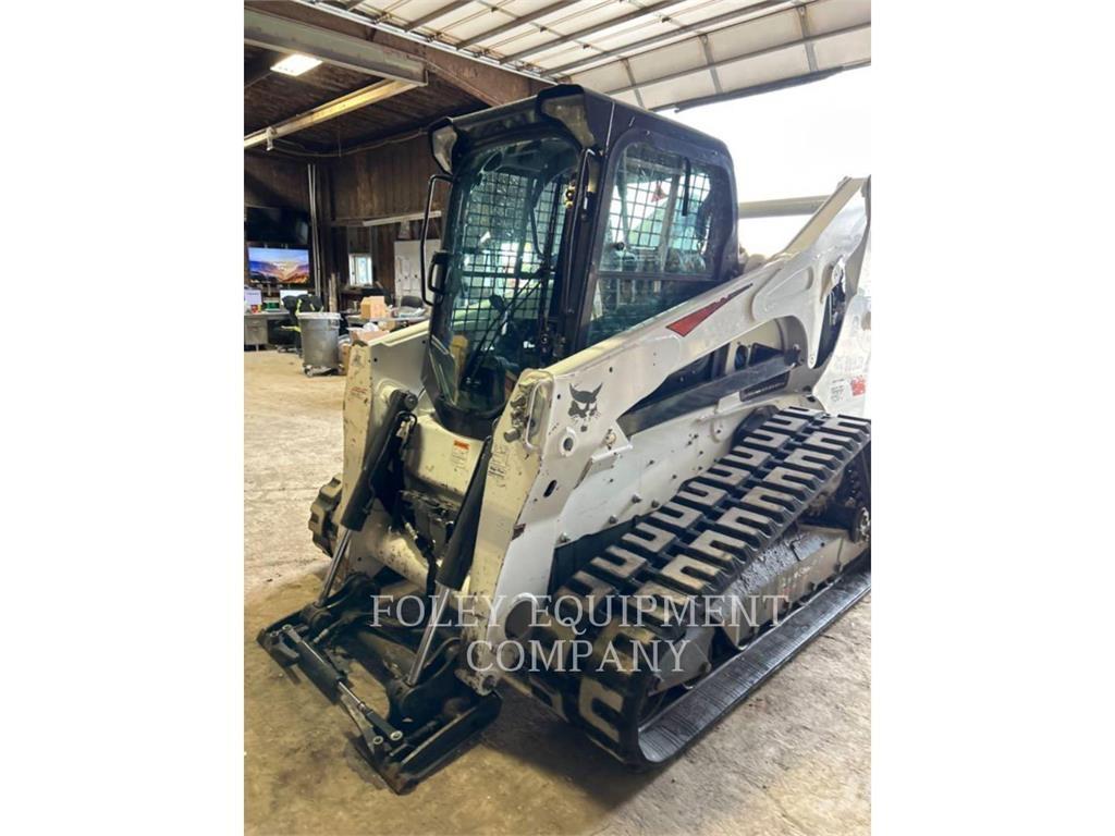 Bobcat T870 滑移装载机