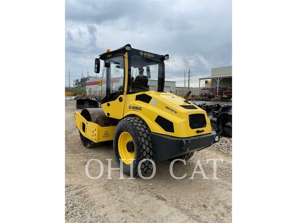 Bomag 177 复合式压路机