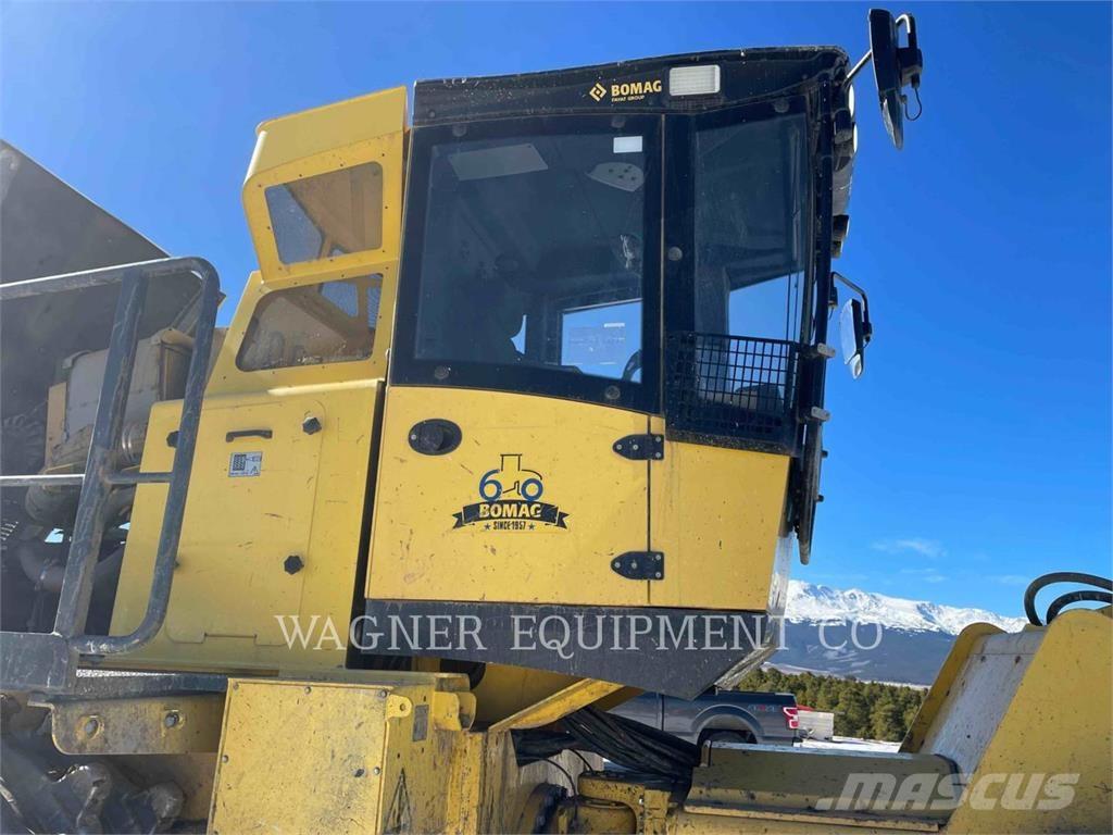 Bomag BC573RB-4 土壤压实机