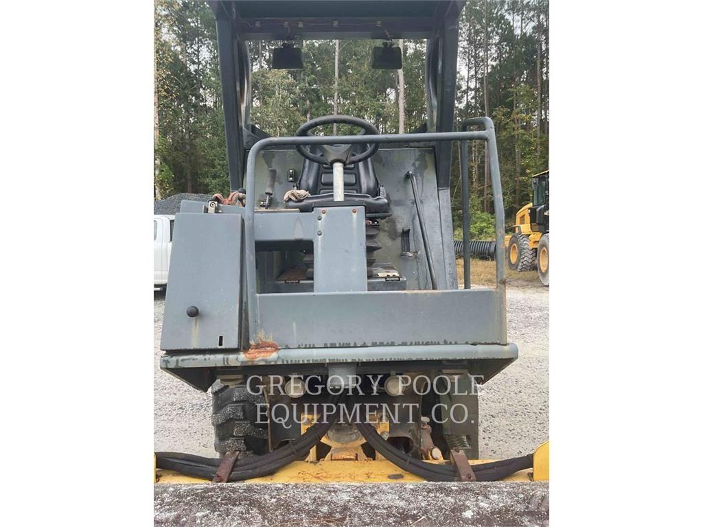 Bomag BW177D-3 复合式压路机